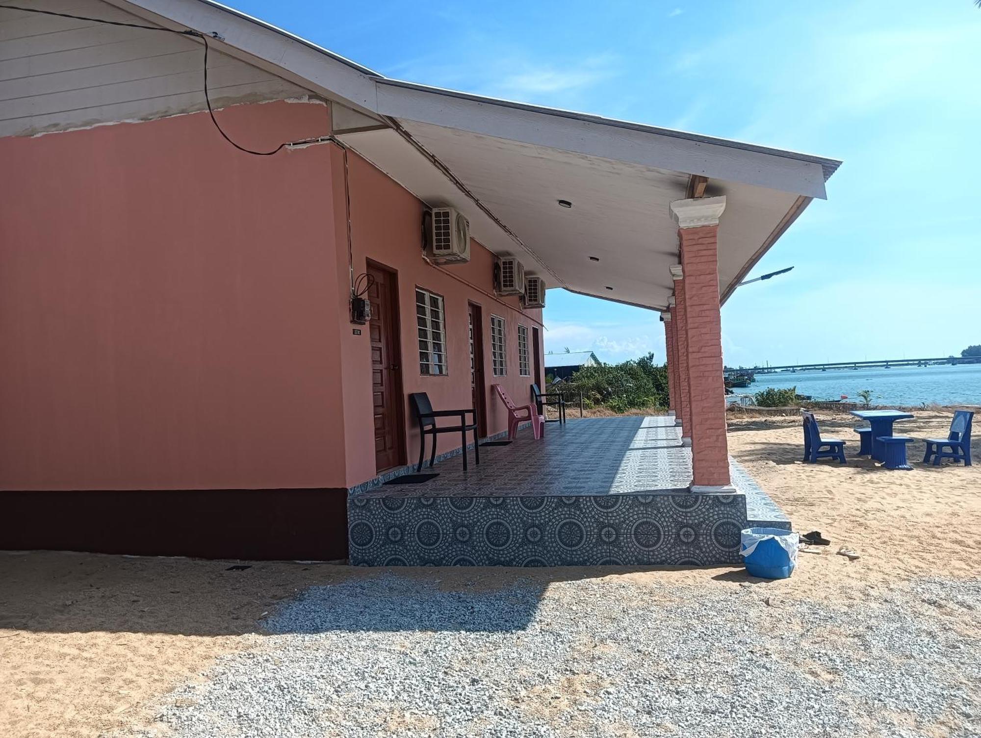 Roomstay Tokbah Demuara Kuala Besut Εξωτερικό φωτογραφία