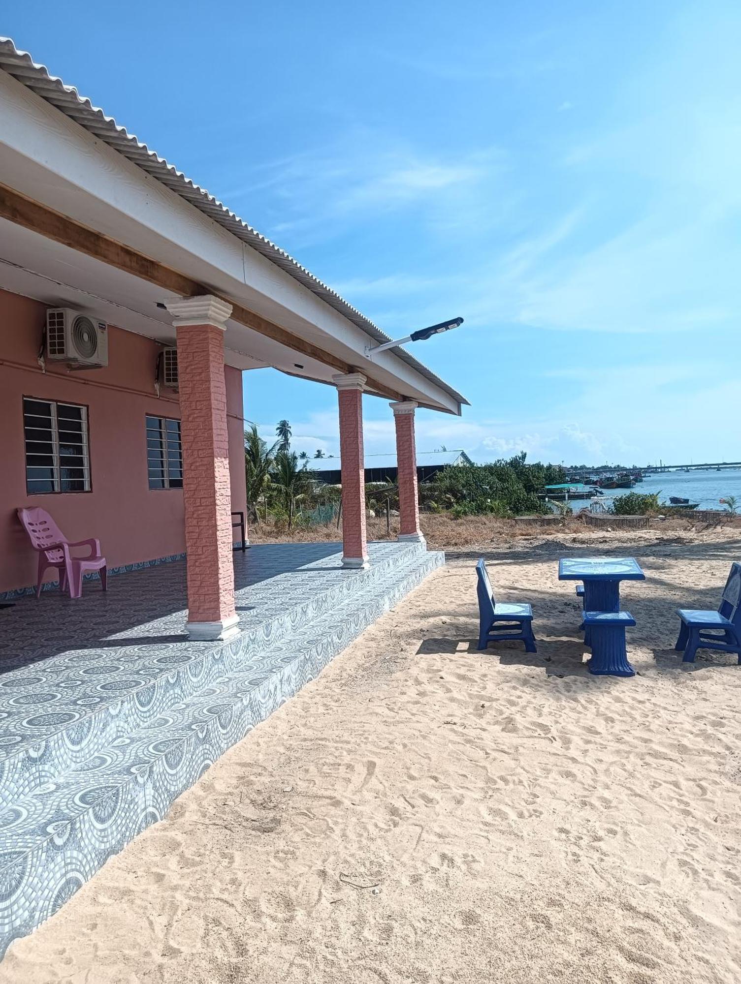 Roomstay Tokbah Demuara Kuala Besut Εξωτερικό φωτογραφία